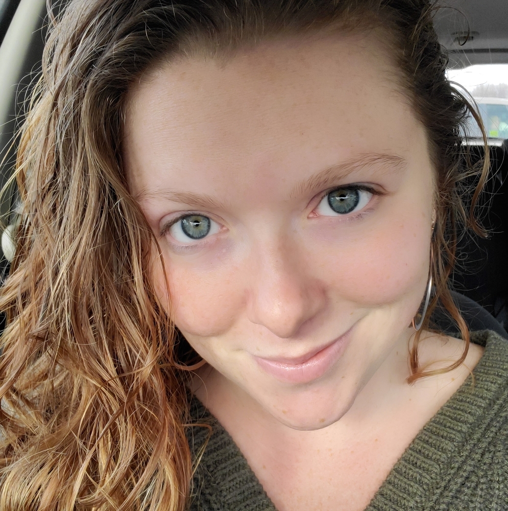 Meet your Posher, Courtney